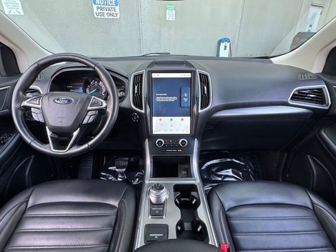 Used 2022 Ford Edge SEL w/ Convenience Package image 3