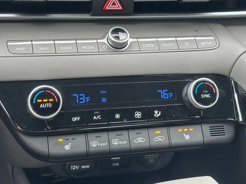 Certified 2023 Hyundai Elantra SEL w/ Convenience Package FWD image 19