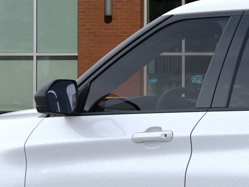 New 2025 Ford Explorer Active w/ Active Comfort Package RWD image 20