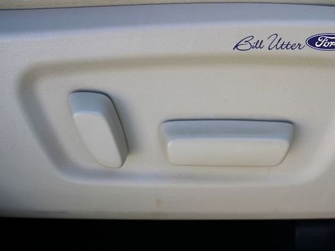 Used 2018 Toyota Highlander XLE image 12