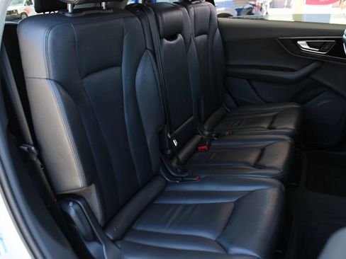 Used 2019 Audi Q7 3.0T Premium w/ Convenience Package AWD/4WD image 29