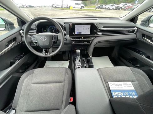 Used 2025 Toyota Camry LE FWD image 20