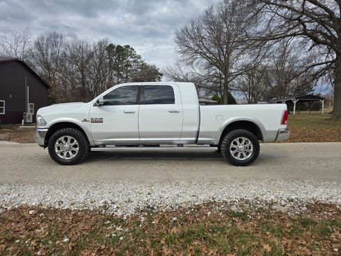 Used 2013 RAM 2500 Laramie w/ Cold Weather Group image 2