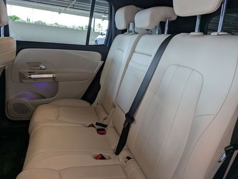 Certified 2021 Mercedes-Benz GLB 250 w/ Premium Package image 18