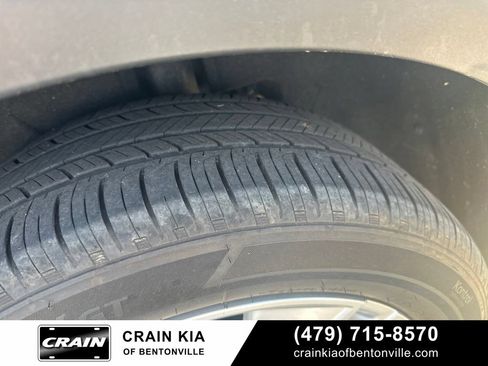 Used 2024 Buick Encore GX Preferred w/ Comfort Package AWD/4WD image 14
