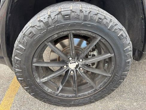 Used 2021 Jeep Grand Cherokee Laredo X RWD image 8