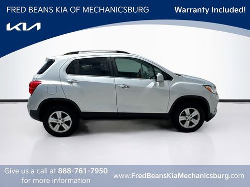 Used 2017 Chevrolet Trax LT w/ LT Convenience Package AWD/4WD image 8