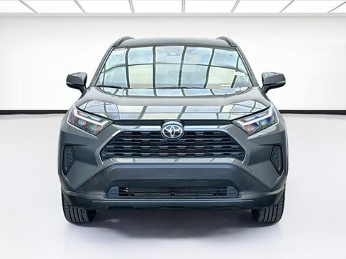 Used 2025 Toyota RAV4 LE AWD/4WD image 2