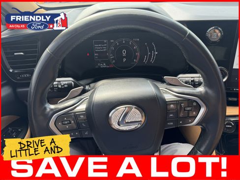 Used 2022 Lexus NX 250 FWD w/ Towing Package (2000 Lbs) image 18