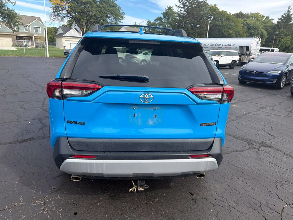 Used 2019 Toyota RAV4 Adventure AWD/4WD image 7