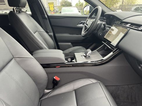 Used 2025 Land Rover Range Rover Velar Dynamic SE image 19
