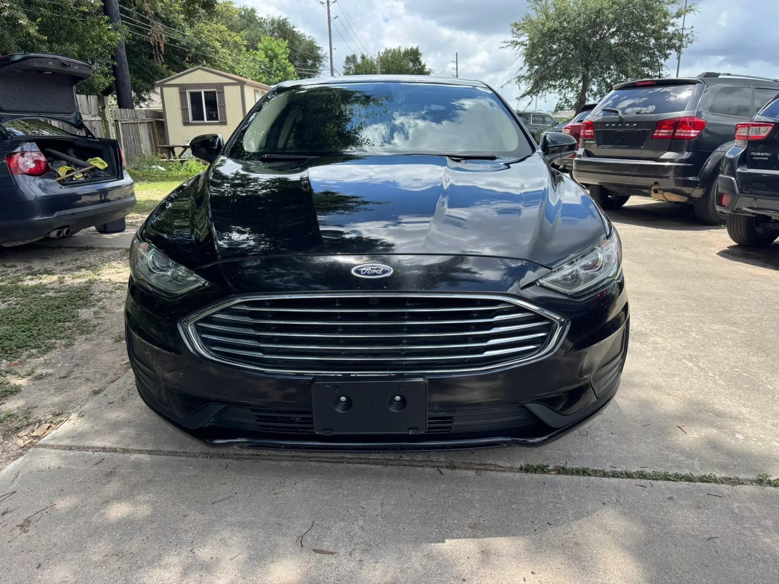 Used 2019 Ford Fusion SE FWD image 3