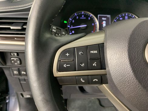 Used 2018 Lexus ES 350 w/ Navigation System Package FWD image 18