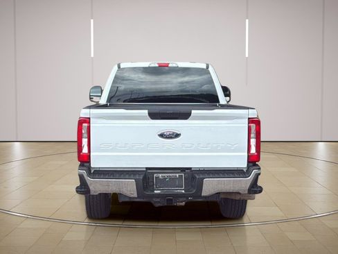 Used 2026 Ford F250 XLT AWD/4WD image 9
