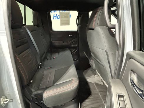 Used 2024 Nissan Frontier PRO-4X w/ Off-Road Protection Package AWD/4WD image 30