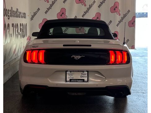 Used 2022 Ford Mustang Premium RWD image 12