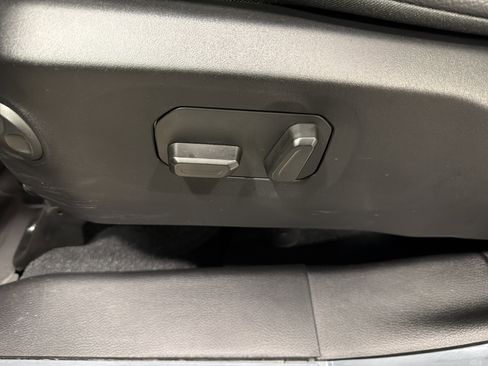 Used 2024 Jeep Wrangler Sahara w/ Technology Group image 15