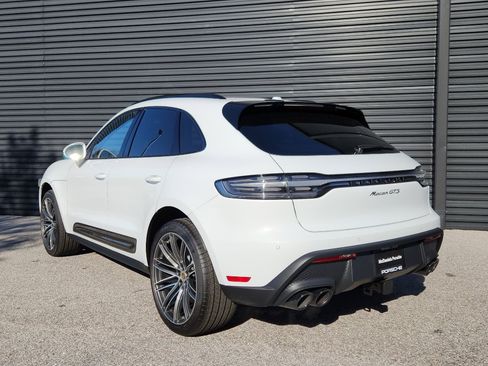 New 2026 Porsche Macan GTS image 3