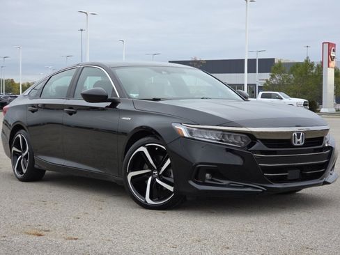 Certified 2022 Honda Accord Sport image 2