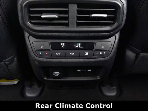 Used 2024 Honda Passport Black Edition image 39