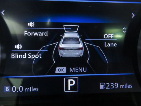 Used 2022 Nissan Sentra SR w/ Trunk Package image 23