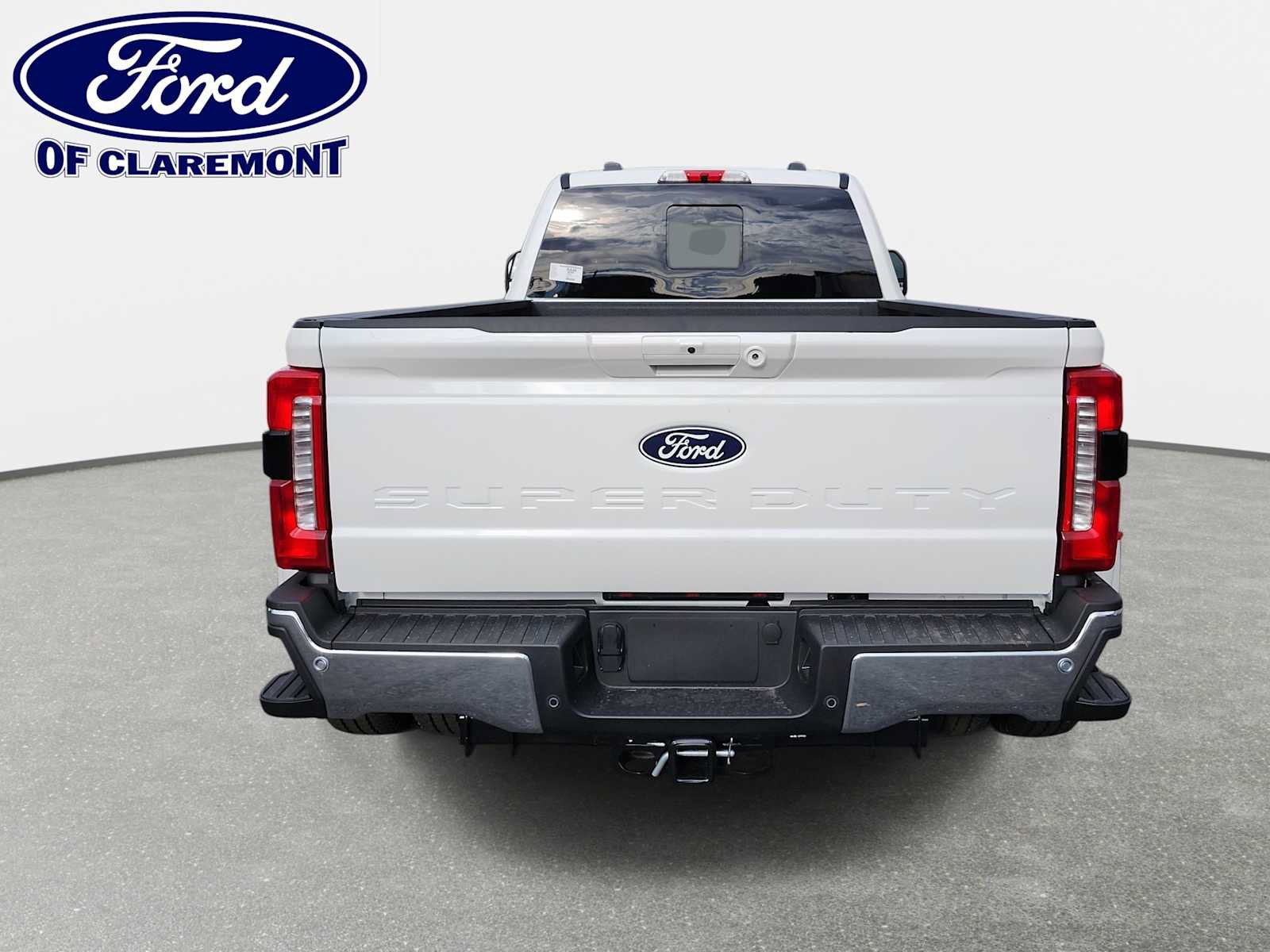 New 2027 Ford F350 Lariat w/ Lariat Ultimate Package AWD/4WD image 17