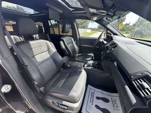 Used 2021 Honda Pilot Black Edition image 12