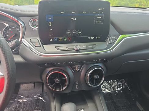 Used 2024 Chevrolet Blazer LT w/ Convenience Package FWD image 21