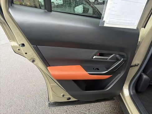 Used 2025 MAZDA CX-50 Meridian Edition w/ Apex Package image 27