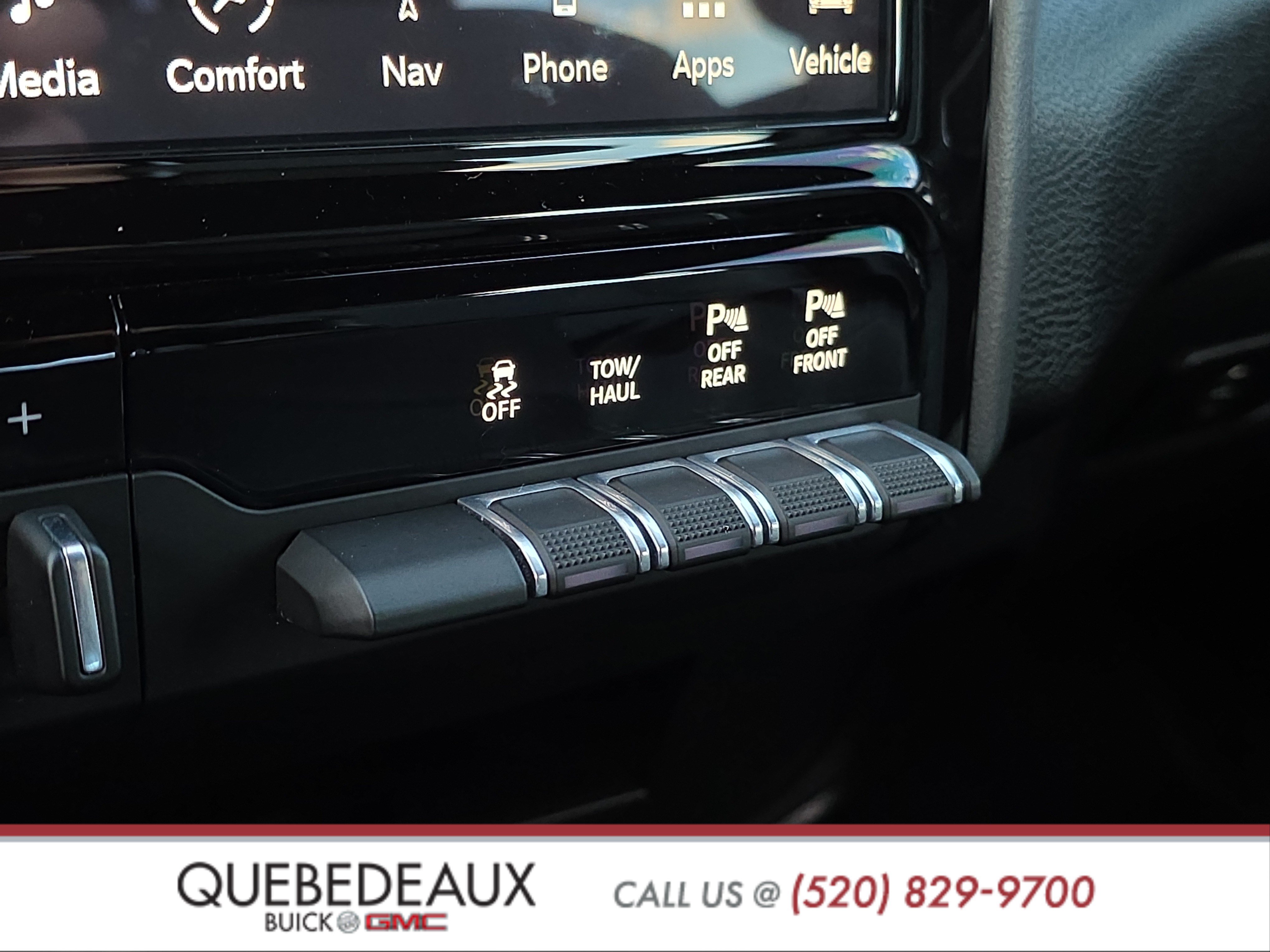 Used 2024 RAM 2500 Big Horn w/ Night Edition AWD/4WD image 17
