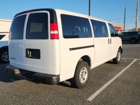 Used 2023 Chevrolet Express 3500 LS image 7