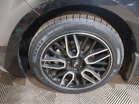 Used 2024 Toyota Corolla LE image 18