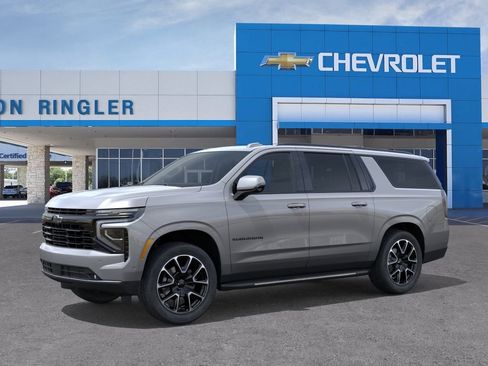 New 2026 Chevrolet Suburban RST RWD image 2