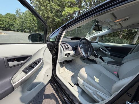 Used 2010 Toyota Prius FWD image 11