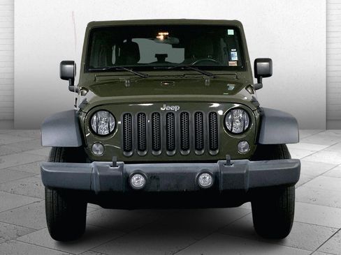 Used 2015 Jeep Wrangler Unlimited Sport w/ Connectivity Group image 2