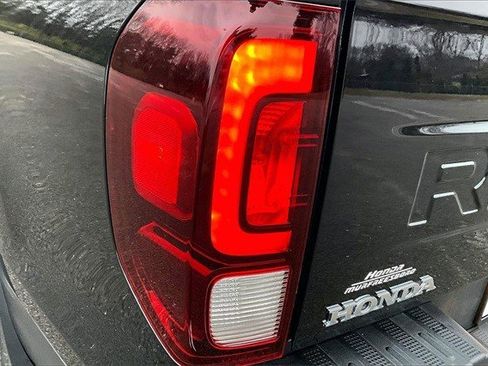Certified 2024 Honda Ridgeline Black Edition image 23