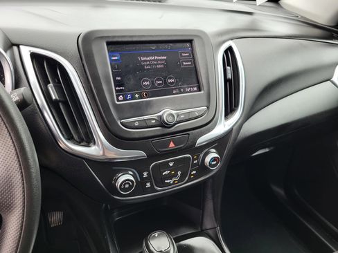 Used 2020 Chevrolet Equinox LT FWD image 20