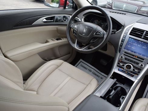 Used 2020 Lincoln MKZ Reserve w/ Elements Package FWD image 15