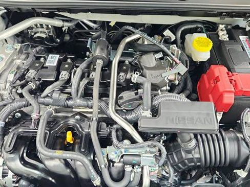 Used 2025 Nissan Sentra S FWD image 31