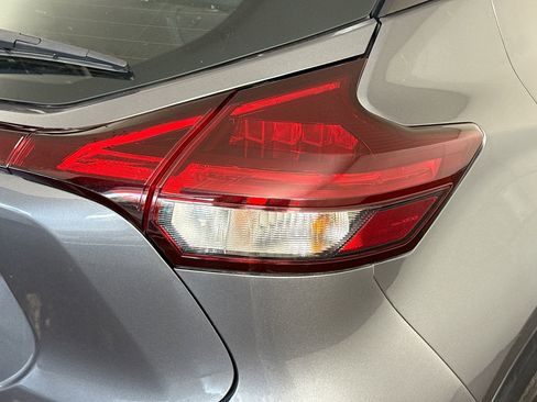 Used 2023 Nissan Kicks S image 34