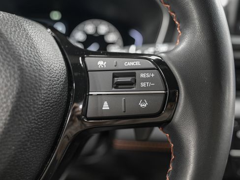 Used 2023 Honda Pilot Sport image 20
