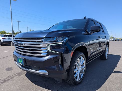 Certified 2021 Chevrolet Tahoe High Country w/ Premium Package AWD/4WD image 7