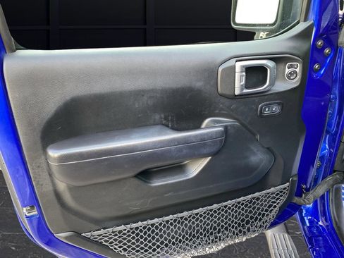 Used 2018 Jeep Wrangler Unlimited Rubicon image 39