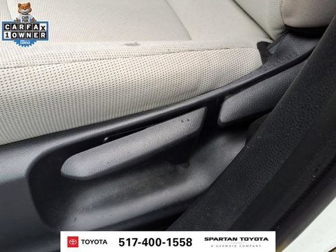 Used 2021 Toyota Corolla LE w/ Carpet Mat Package (TMS) FWD image 15