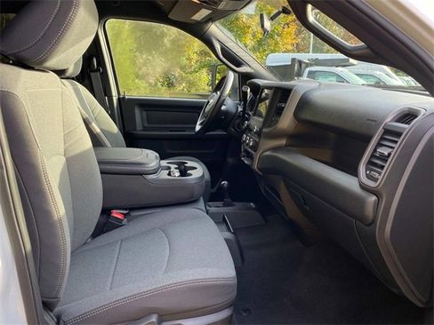 Used 2024 RAM 3500 Tradesman w/ Chrome Appearance Group image 35