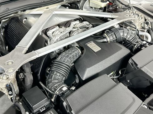 Used 2022 Aston Martin V8 Vantage Roadster image 28