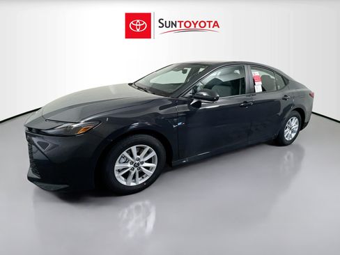 New 2026 Toyota Camry LE image 9