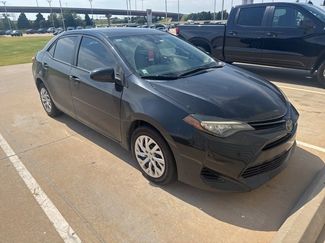 Used 2017 Toyota Corolla LE image 1