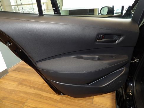 Used 2023 Toyota Corolla LE image 20