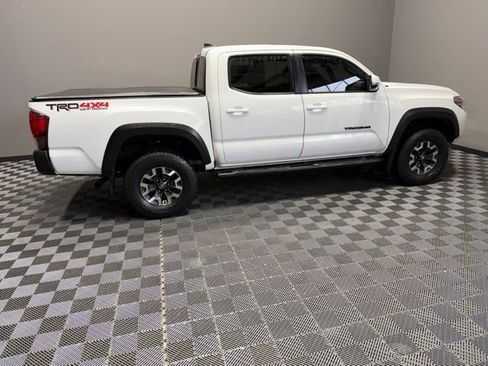 Used 2019 Toyota Tacoma TRD Off-Road image 7